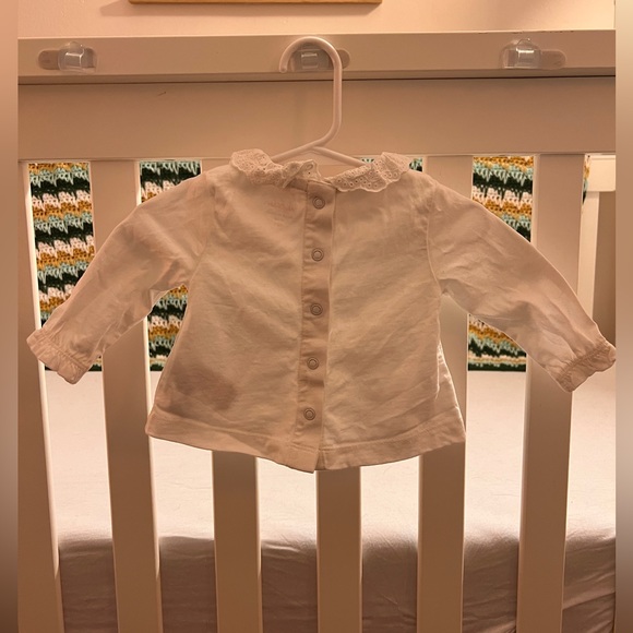 Baby Boden eyelet lace Peter Pan collar top - Picture 3 of 3